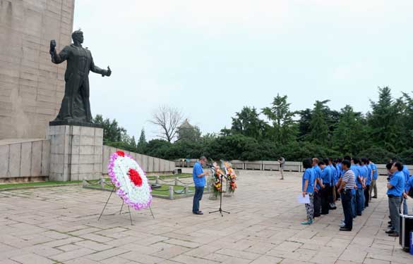 澳门免费原料党委组织党员同志开展南京红色之旅